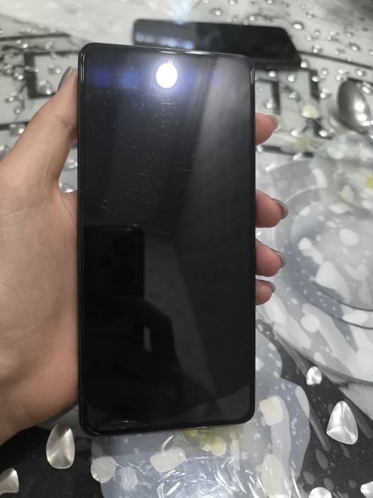 Продам Poco x5 pro 5g