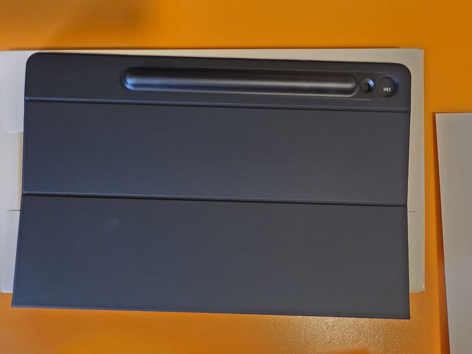 Husa Book Cover Keyboard AI, Samsung Galaxy Tab S10/S10FE/S9  open box