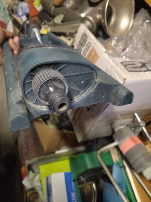 Пръскало,плъзгачи,бобина и повдигащ механ.