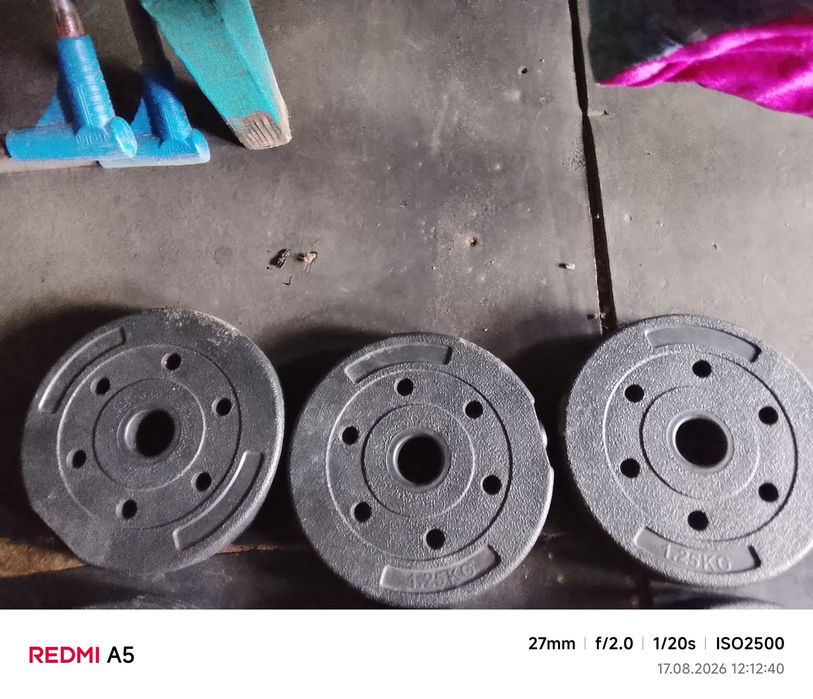 Гантели по 1.25кг  1.5кг  2кг