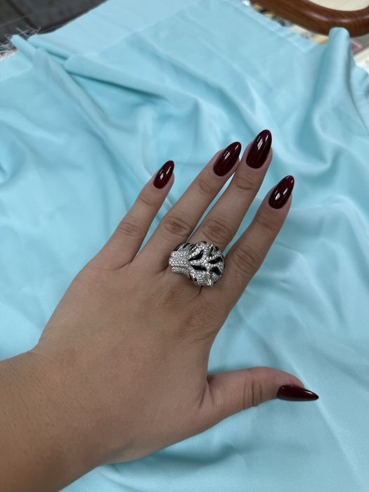 Золотое кольцо с бриллиантами