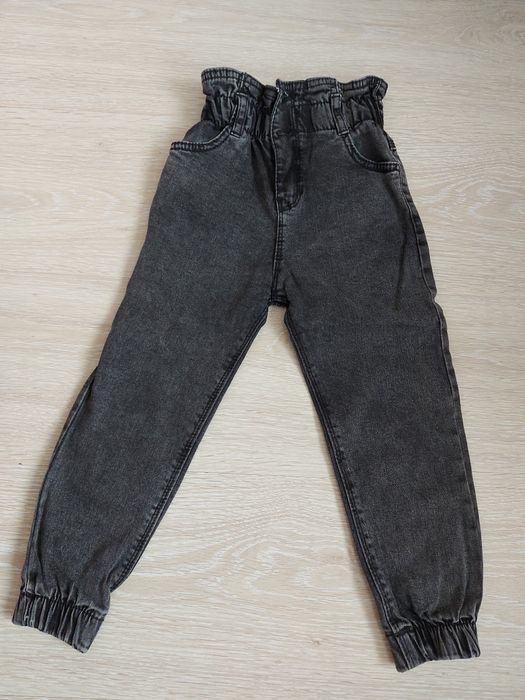 Детски дънки за момиче