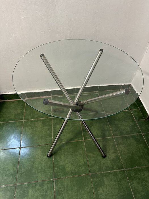 Masa de sticla diametru 80 cm inaltime 77 cm