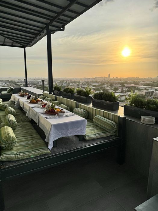 Здание Ул. Фергана Йули 2250 м2