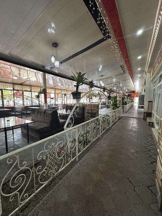 Ахангаран 750м2 кафе, банкетный зал, магазин 8 соток