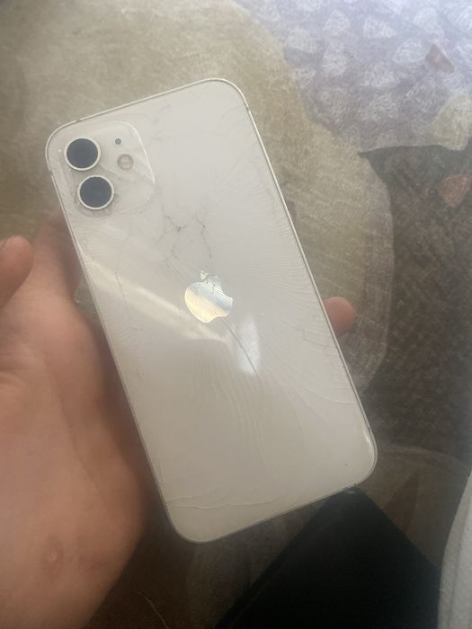 Продам iphone 12