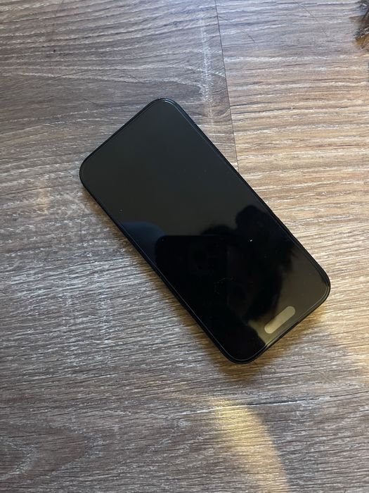 Iphone 15 pt piese recarosare.             M