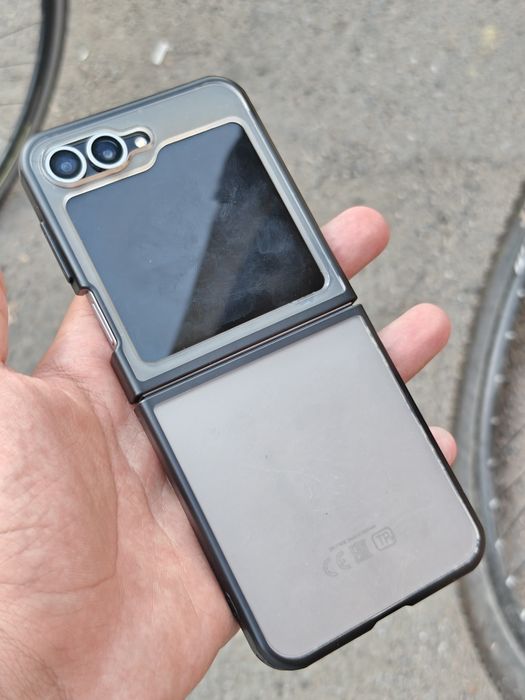 Samsung z flip 6 12/256