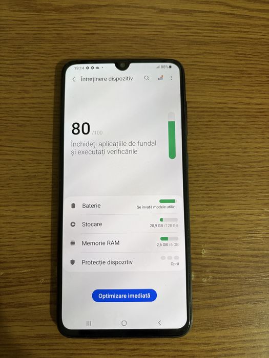 Samsung A70 Memorie 128GB si 6GB ram