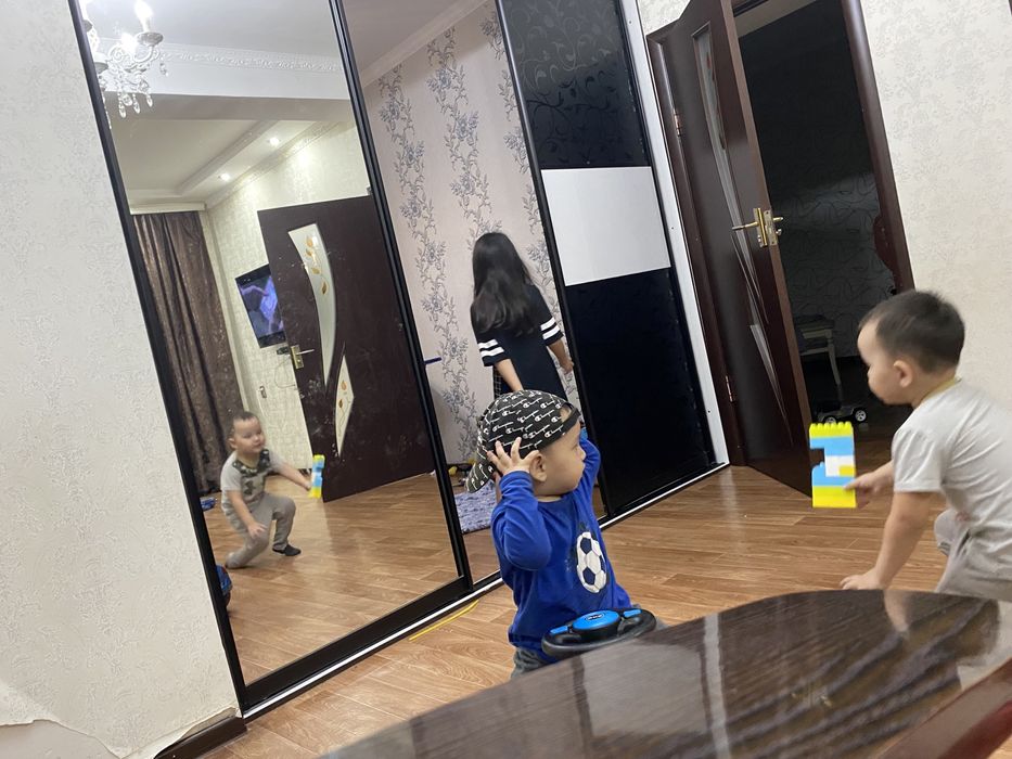 Межкомнатная перегородка 2,5/2,4 примерно