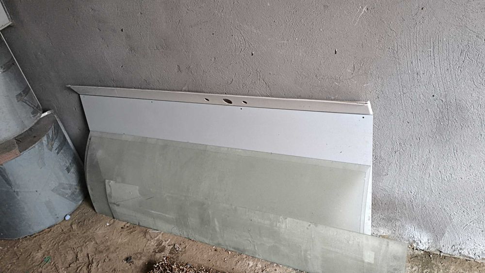 Душевая кабина в хорошем состоянии