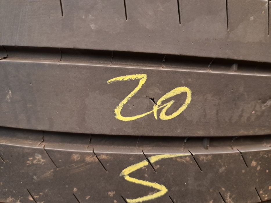 2 anvelope 275/40 R20 Michelin