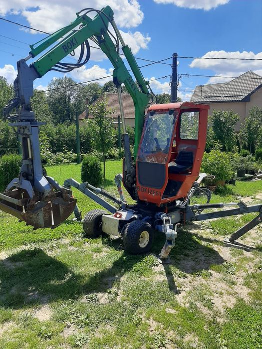 Mini excavator Boki