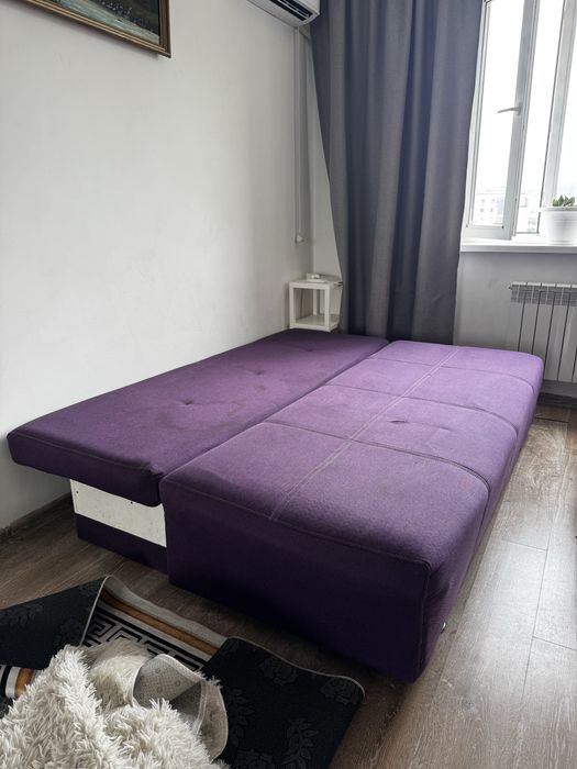 Диван продаю срочно