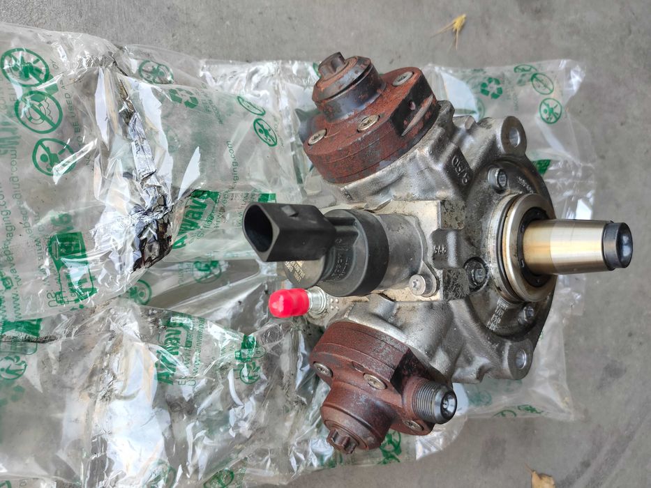 Помпа , дюзи , рейл BMW N57D30 258