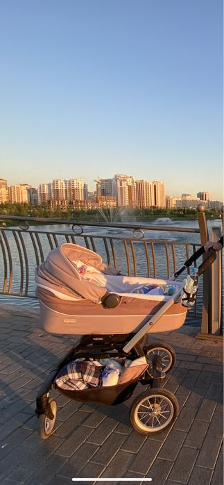 Срочно продам коляску 2 в 1