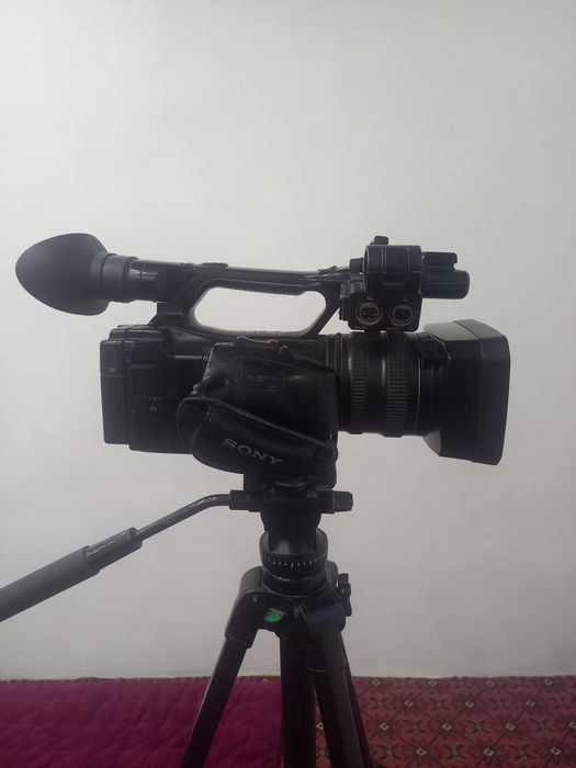 Vedio kamera sony Z5 xolati yaxshi