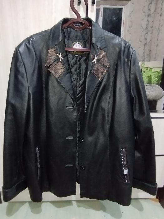 Jenskiy koja kastyum