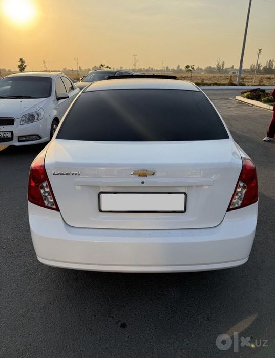 Gentra 2023Yil Avtomat 3-Pozitsiya Elegant Plus Full 300$ Bilan 1 Kund