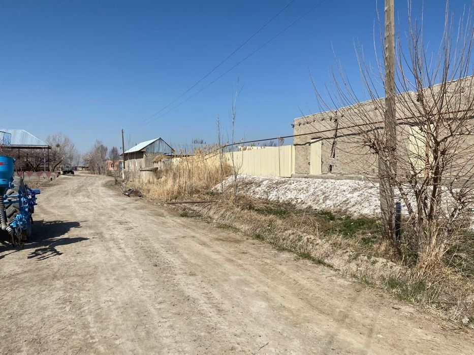 Yer uchastka sotiladi