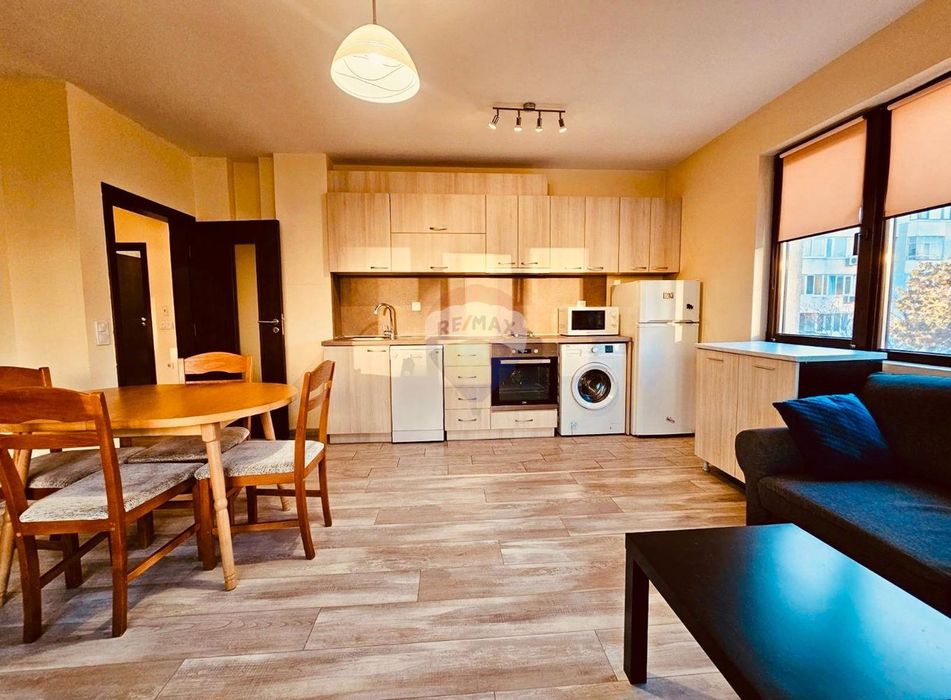 Апартамент с две спални и ПАРКОМЯСТО на удобна локация,Техникумите, г