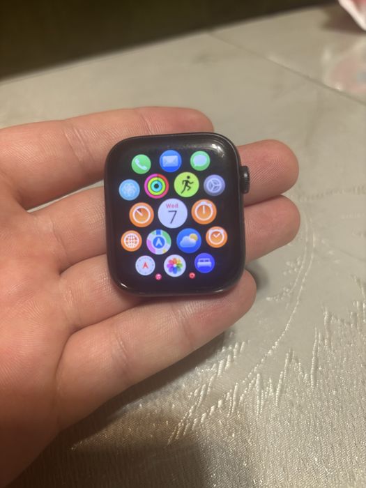 Apple Watch SE 2nd Gen (GPS) 44mm
