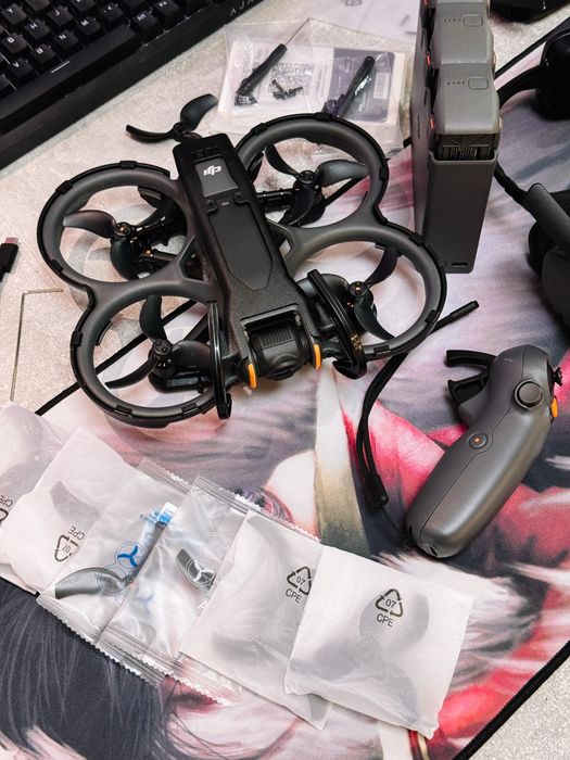 Дрон DJI Avata 2 Fly More Combo (3 батареи) серый