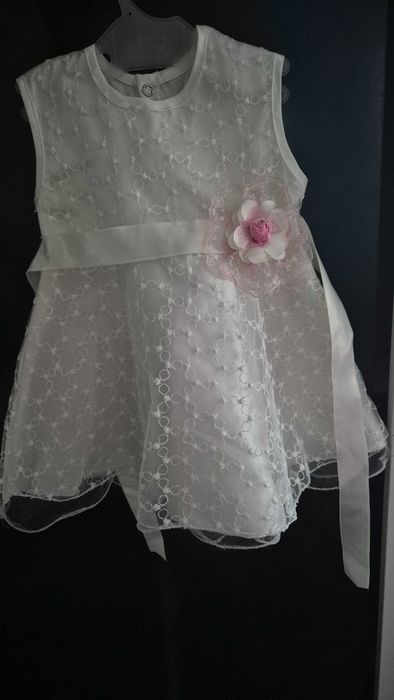 Детски роклички размер 6-9.15 лв за бр.