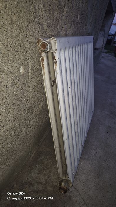 Продавам панелни радиатори