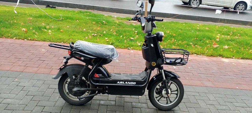 Elektron skutr .6ta baterekali,kaska qulf hammasi joyida