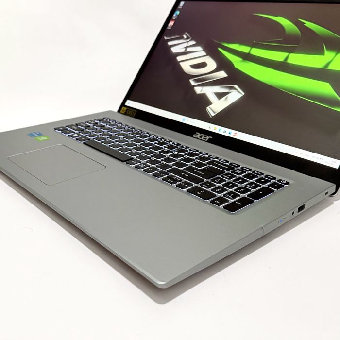 Acer Aspire 5/17,3” IPS/i3-1115G4/NVIDIA GeForce MX450/512GB NVMe/8GB RAM