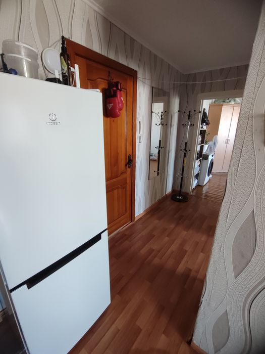 Продам  двух комнатную квартиру