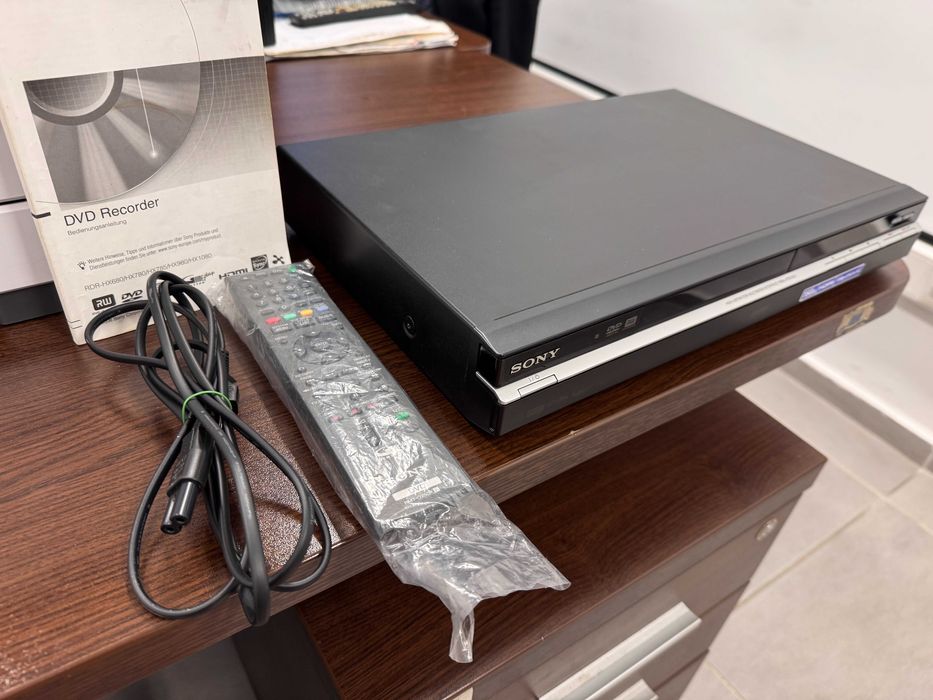Записващ DVD Recorder SONY RDR-HX780