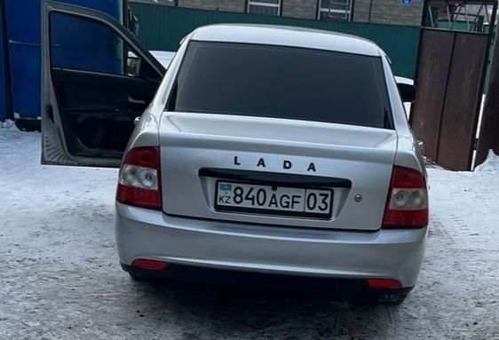 Продам приору люкс