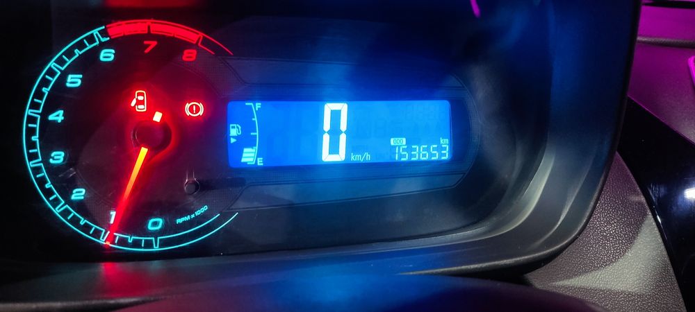 Cobolt sotiladi 2019 mexanika 
Yurgan masofasi 154.000 ming
90 talik G