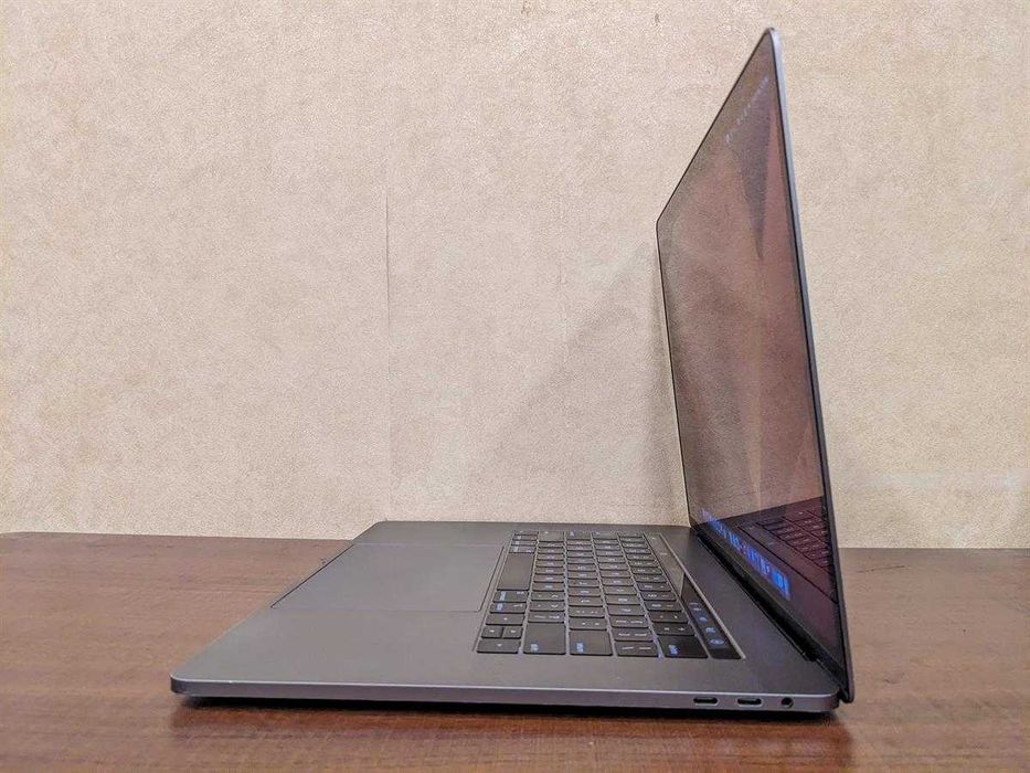 Vand laptop apple model 2019