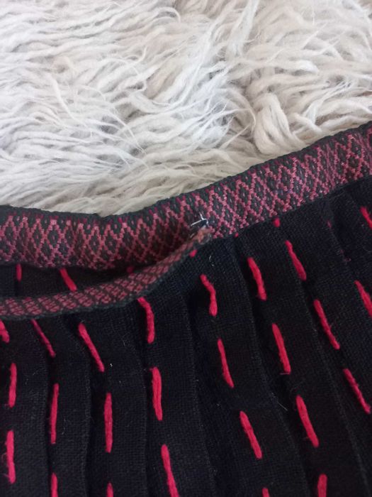 Пищимал/Бръчник ,сто процента Вълна