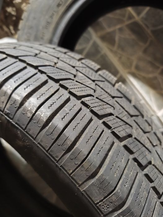 2 anvelope iarnă Continental 205/60/R16 Dot 2023