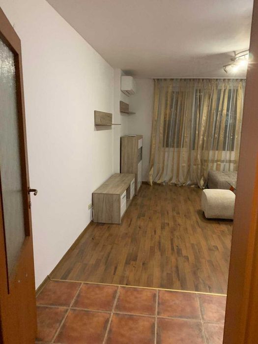 Дава се под наем Двустаен апартамент в София, Банишора - 75 кв.м за 359.04 € - Снимка #2