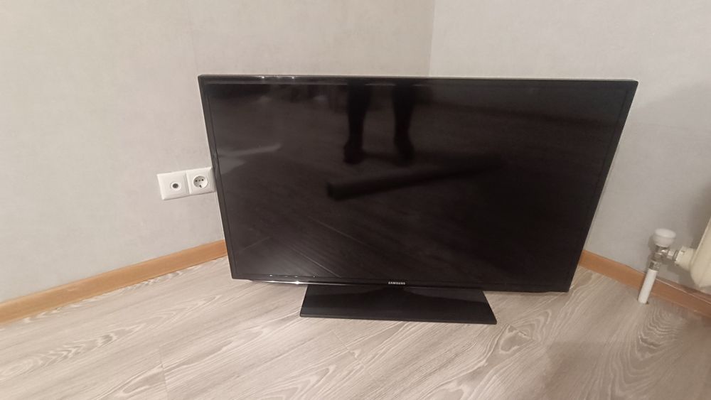 Продам телевизор Самсунг