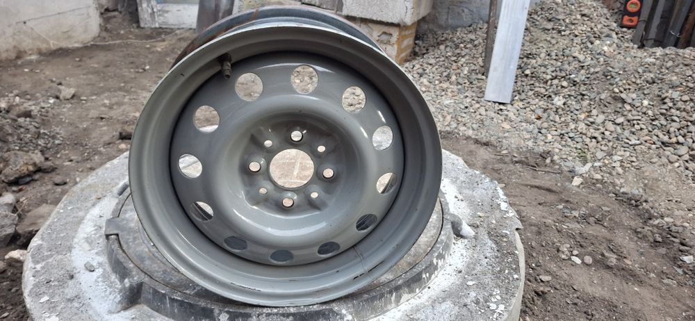 Продам колесный диск.  1 шт.  на 14