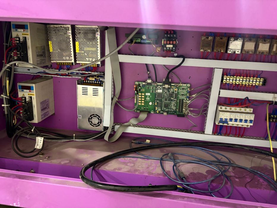 Широко форматна UV Печатна машнина