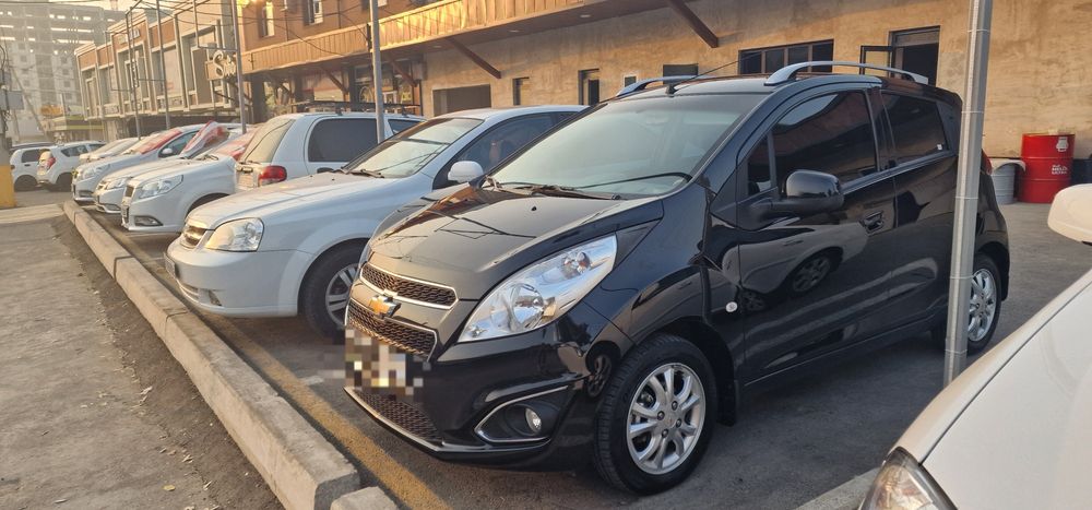 Продажа машина спарк автомат