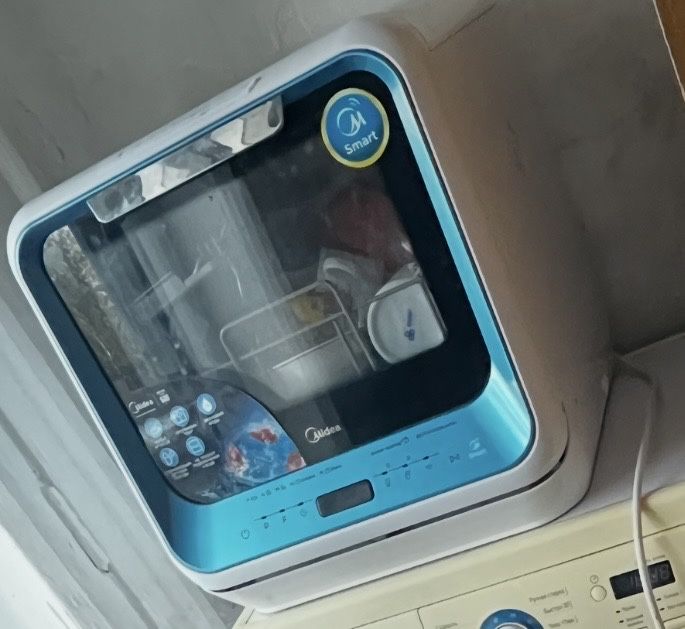 Продам посудомоечную машину Midea
