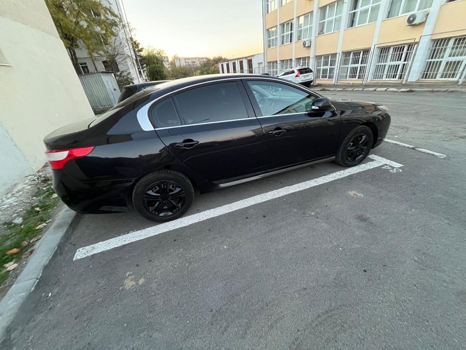 Renault Latitude