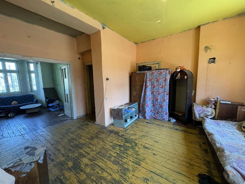Продава се Тристаен апартамент в София, Център - 116 кв.м за 967 €/кв.м - Снимка #2