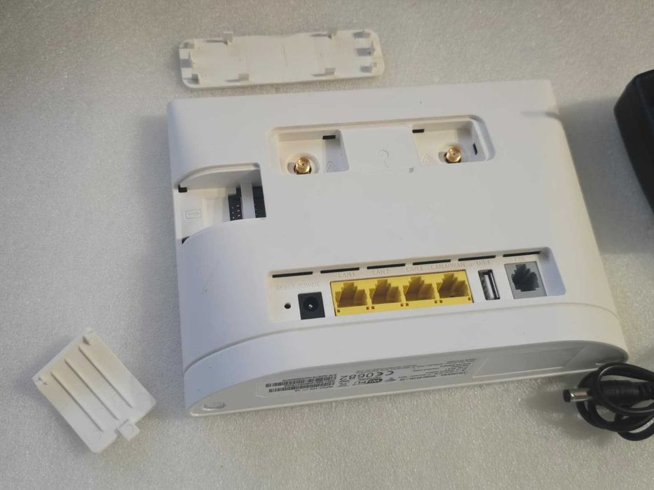 Router Wireless 4G LTE, WI-Fi Huawei B315s-22 deblocat orice retea