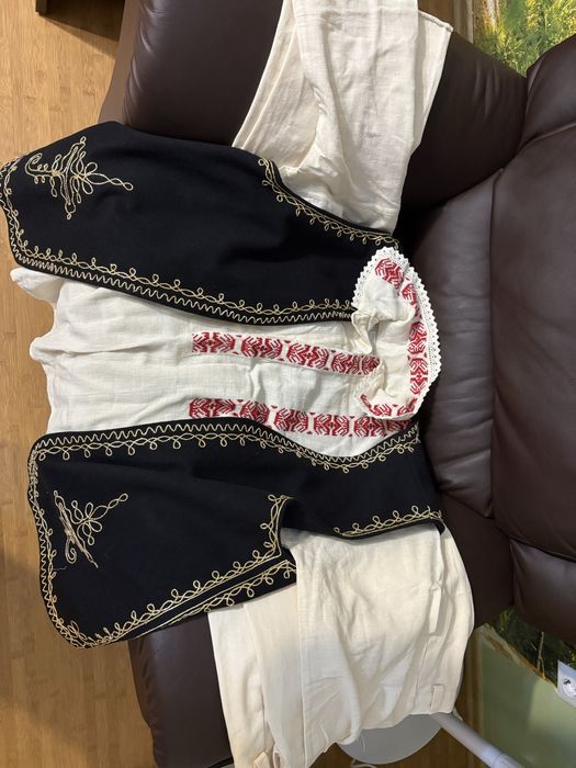 Costum popular bărbătesc tradițional – lucrat manual, nou, mărimea L