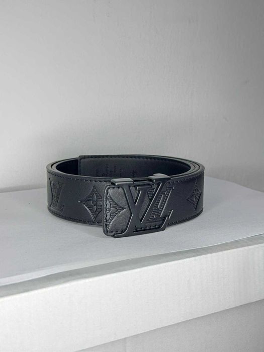 Curea LV monogram shadow