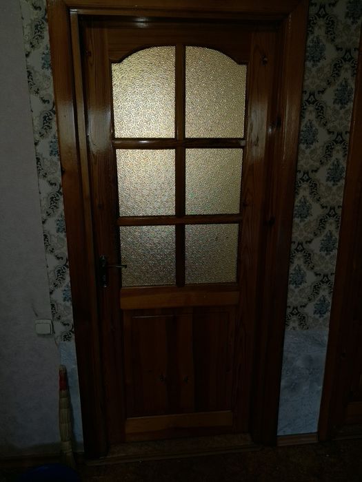 Продам деревянный двери